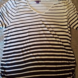 White and black stripe top